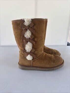 Koolaburra by UGG Women's Victoria Tall 'Chestnut' Boot 1015875W-CHE size 10